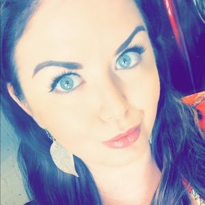 Meet your Posher, Rae